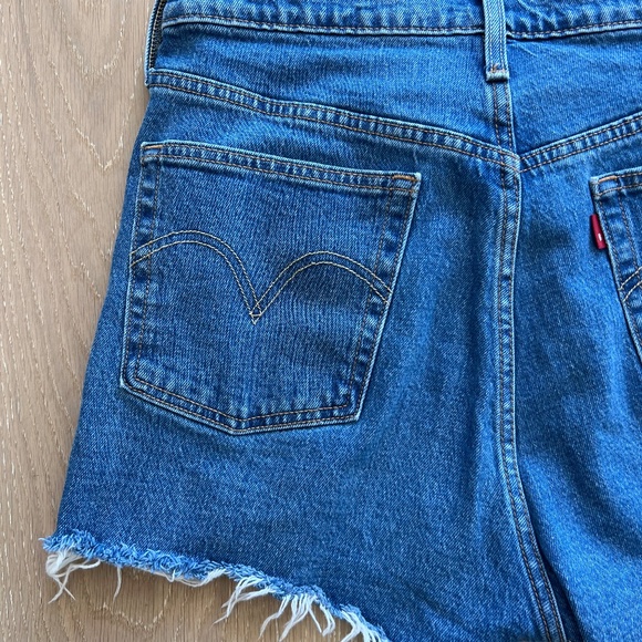 Levi's 501® High Rise Button Fly Denim Cut Off Shorts Size 31 - Picture 8 of 13